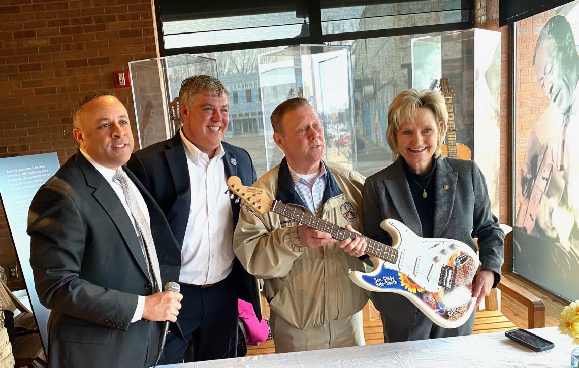 Senator Hyde-Smith meets with Clarksdale and Coahoma County officials at the Delta Blues Museum. (Feb. 19, 2020)