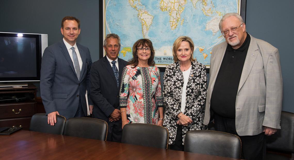 Senator Hyde-Smith meets with DeSoto County Regional Utility Authority delegation