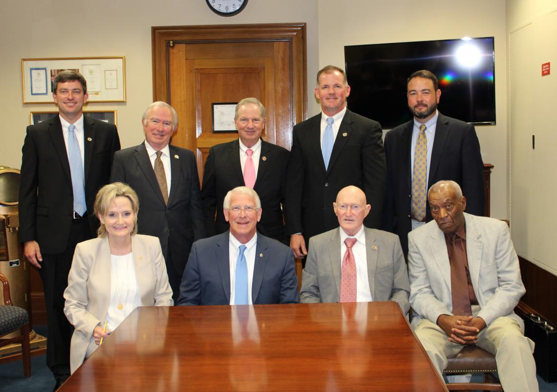 Senator Hyde-Smith and Senator Wicker meet with members of the Mississippi Levee Board in Washington, D.C. (Sept. 24, 2019)
