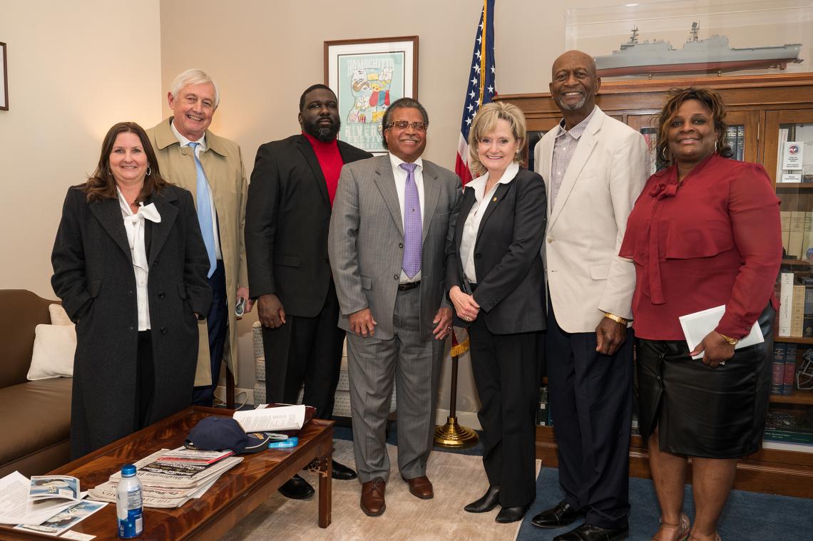 Senator Hyde-Smith poses with Coahoma County Board of Supervisors members following a meeting to discuss county infrastructure and emergency response needs. (Feb. 15, 2022)
