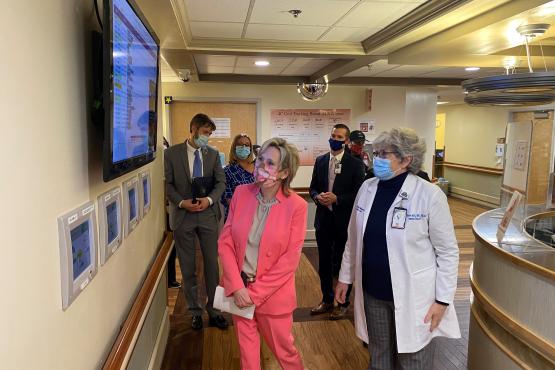 Senator Hyde-Smith receives a briefing on operations at the G.V. (Sonny) Montgomery VA Medical Center in Jackson, including its COVID vaccination clinic. (March 12, 2021)