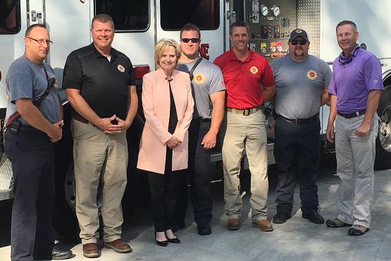Senator Hyde-Smith stops in Brandon and visits members of the Reservoir Fire Department