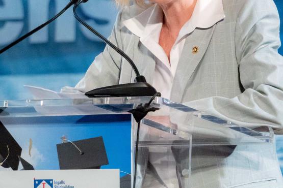 Senator Hyde-Smith addresses graduates of the Huntington Ingalls Apprentice Program