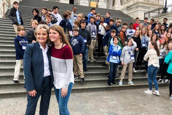 Senator Hyde-Smith greets 8th grade students from Jackson Academy on the Capitol Steps. (Oct. 31, 2019)