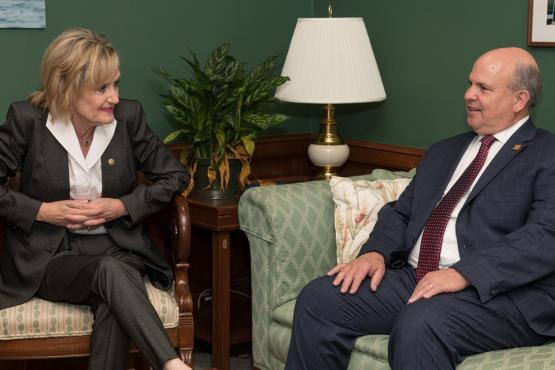 Senator Hyde-Smith visits with Mississippi Farm Bureau President Mike McCormick